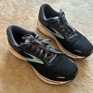 Brooks Ghost 👻 running shoes